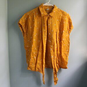 Yellow flower Old Navy button up with tie bottom, size S.